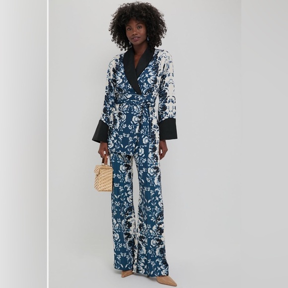 Tuckernuck Jackets & Blazers - Tuckernuck Blue and Black Floral Satin Wrap Jacket